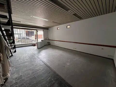 Local en Venta Via Pública