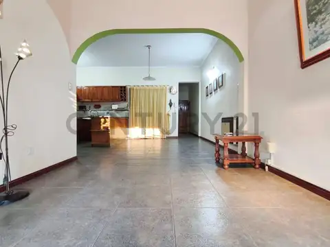 VENTA PH 4 AMB C/ TERRAZA - CASEROS - APTO CREDITO