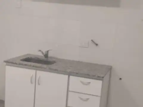 Nahuel Huapi 800, Piso PB