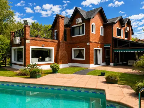 Casa en Venta en La Masia, USD 223.000