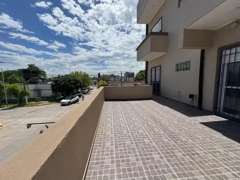 Independencia 900, Piso 1