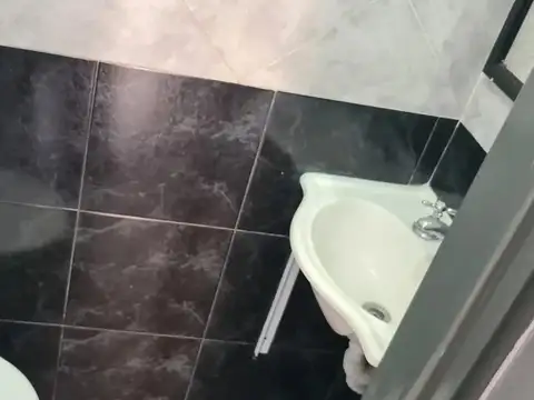 Depto Tipo Casa 2 ambientes con 2 baños