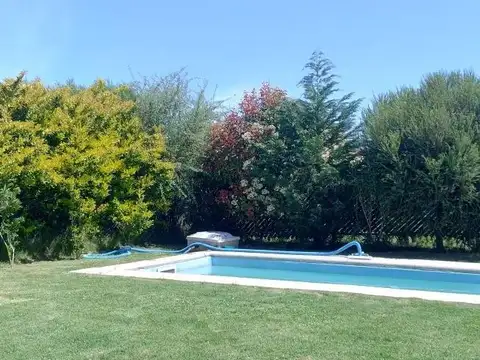 Casa 5 ambientes con 2 baños