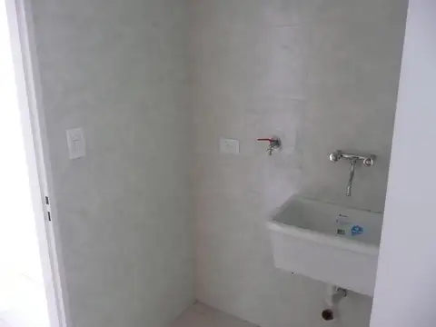 Depto Tipo Casa 3 ambientes con 2 baños