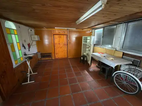 Venta casa de 3 dormitorios en barrio Alberdi