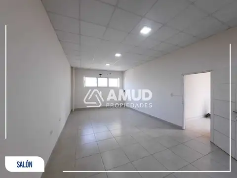 Oficina en Alquiler en Centro, $ 370.000