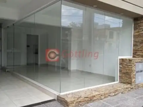 Local comercial en Aniceto Latorre 171