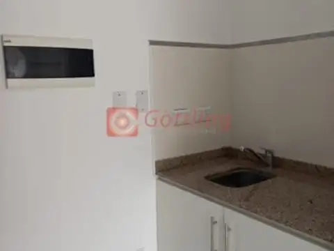 Local comercial en Aniceto Latorre 171