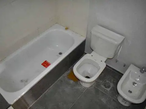 RUIZ HUIDROBRO al 2300