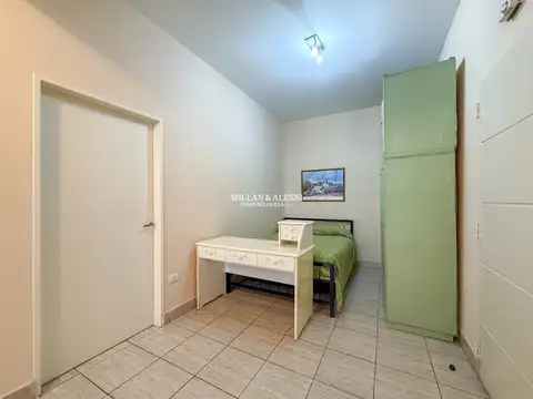 Avenida Angel Gallardo 200