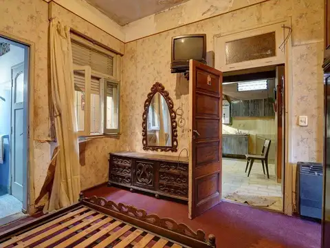 Venta Casa multifamiliar 6 ambientes doble terraza Vélez Sársfield