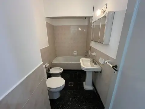 Departamento 4 ambientes en venta en La Plata