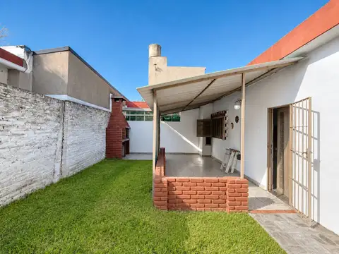 Depto Tipo Casa en Venta de 2 ambientes