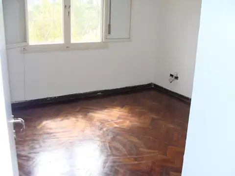 Casa en Barrio Dalmine Viejo con 3 dorm.