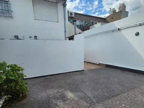 Depto Tipo Casa en Alquiler de 2 dormitorios