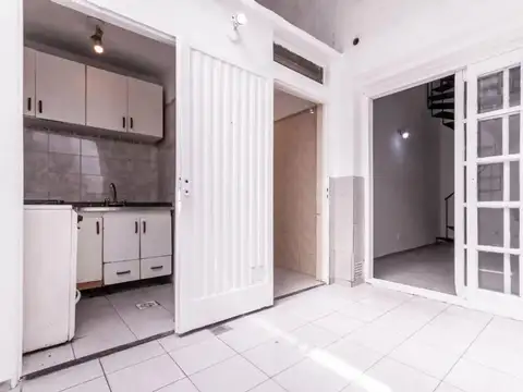 Ph departamento tipo casa sin expensas 3 ambientes con patio
