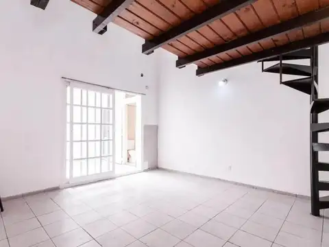Depto Tipo Casa en Venta de 3 ambientes