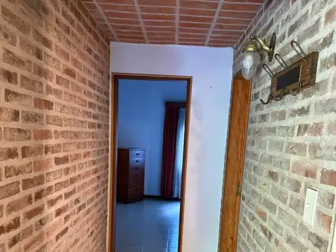 Casa en Alquiler con 1 cochera