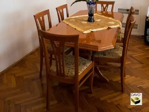 Impecable 3 amb frente c/balcón- posible tercer dormitorio