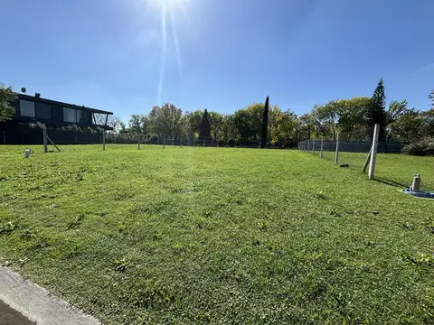 Terreno en Venta 32  mts Fondo