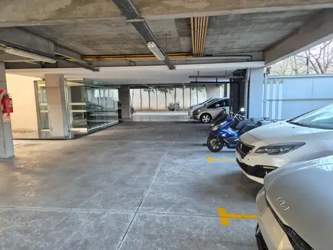 Olegario Andrade 100, Piso 1°