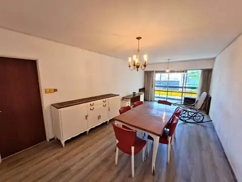 DEPARTAMENTO EN VENTA 3 DORMI CON COCHERA Y BALCÓN
