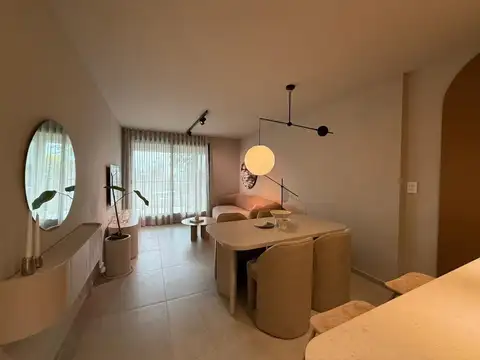 Sara Faisal 1800