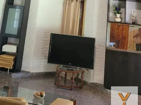 Casa quinta en venta - 4 Dormitorios 5 Baños - 2.700Mts2 - Virrey del Pino