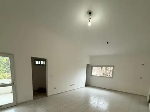 Casa en Alquiler en Arguello, USD 2.000