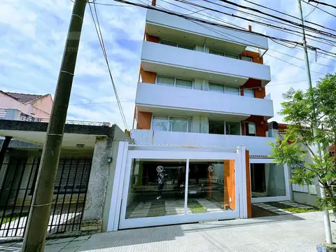 Departamento 2 ambientes en Haedo Norte CON COCHERA