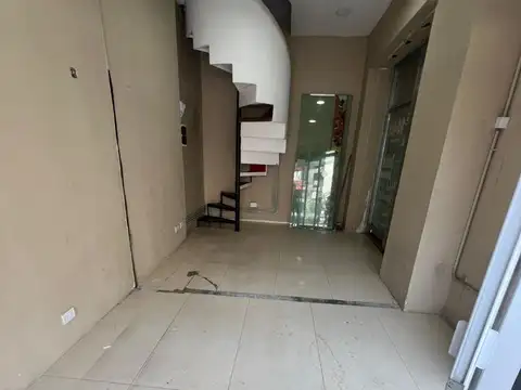 Local en Alquiler en Once, $ 1.900.000