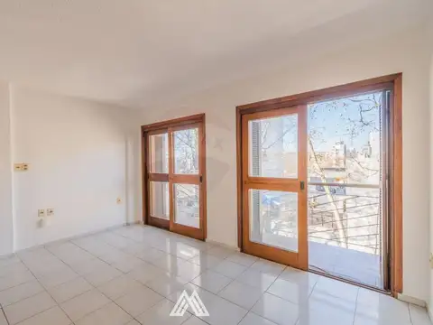 Joaquin Requena 1100