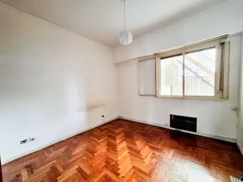 Depto Tipo Casa 4 ambientes con 2 baños