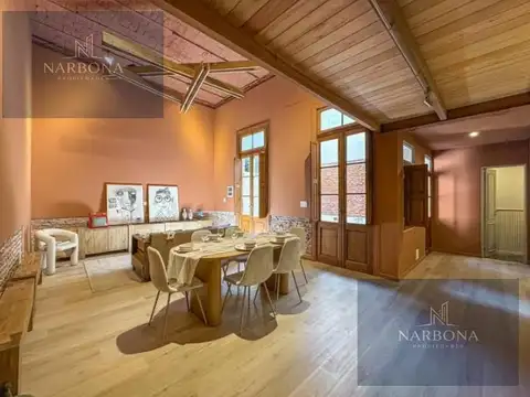 CASA DE PASILLO DE 3 DORMITORIOS CON PATIO, TERRAZA, PARRILLERO Y PISCINA EN BARRIO LOURDES