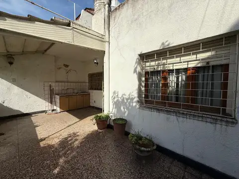 Casa en Villa Lugano, con parque, con jardin, casa con ambientes amplios, casa con patio y jardín