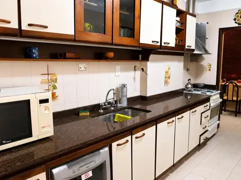 Departamento 4 ambientes con 3 baños