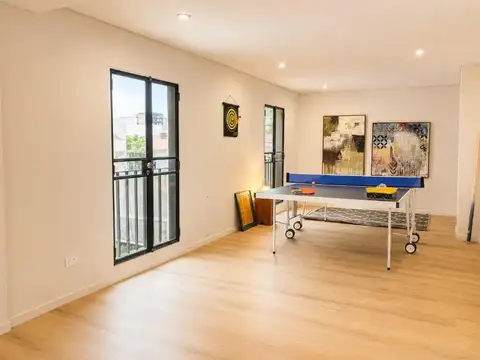 Venta Casa De Revista Tres Dormiorios Patio Piscina Quincho. Lourdes