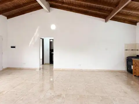 Depto Tipo Casa en Alquiler de 2 dormitorios