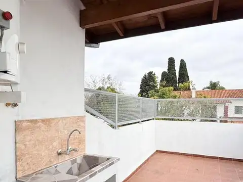 Depto Tipo Casa en Alquiler en Merlo, $ 800.000