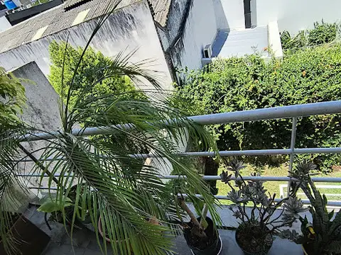 Depto Tipo Casa en Venta en Saavedra, USD 190.000