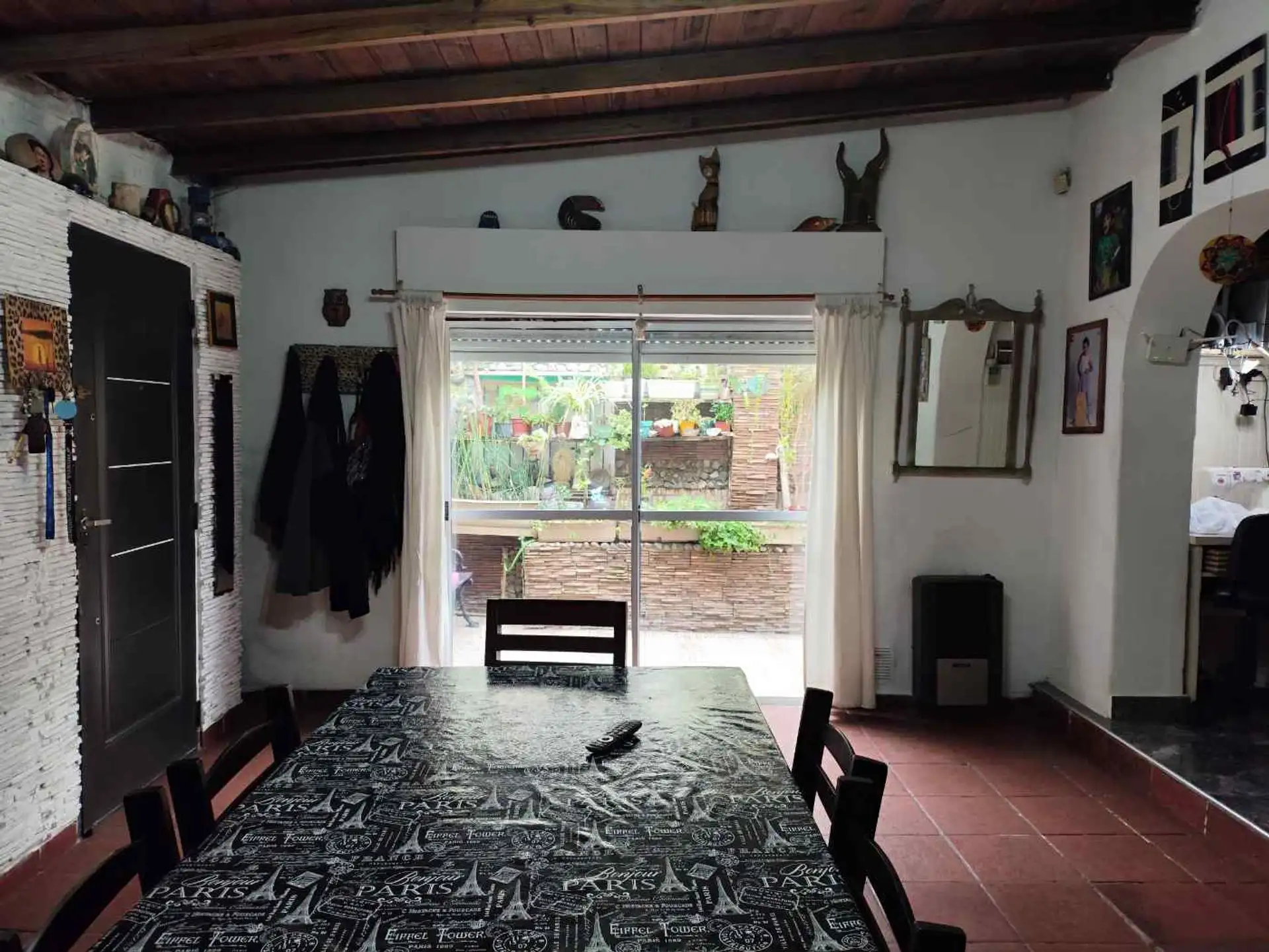 Venta Casa 3 Amb con Garage Doble y Patio Interno