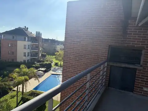 Av De Los Lagos 6500