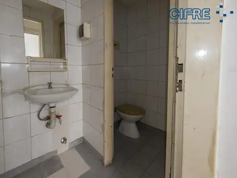 Local en Alquiler en Villa Urquiza, $ 800.000