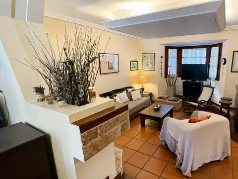 Casa en Venta en Olivos Maipú/Uzal, USD 450.000