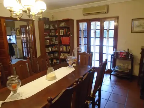 Casa 4 ambientes con 4 baños