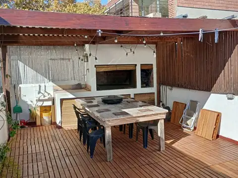 Depto Tipo Casa en Venta de 4 ambientes