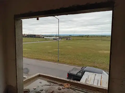 DUPLEX EN VENTA 3 DORMITORIOS COLINAS MANANTIALES 