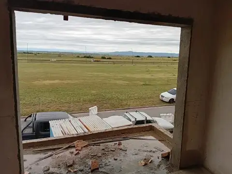 VENTA DUPLEX 3 DORMITORIOS COLINAS MANANTIALES EN OBRA