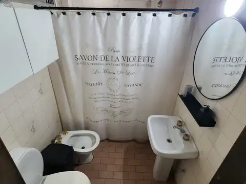 Depto Tipo Casa 4 ambientes con 2 baños
