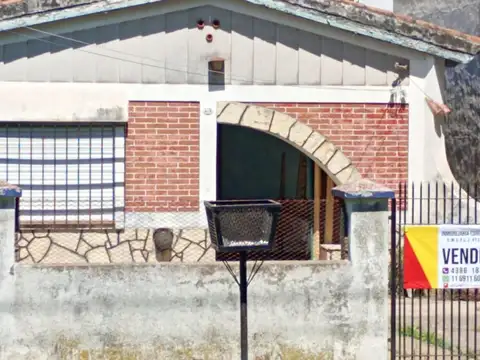 CASA EN LA PORTEÑA LA UNION - EZEIZA - EXCELENTE UBICACION 